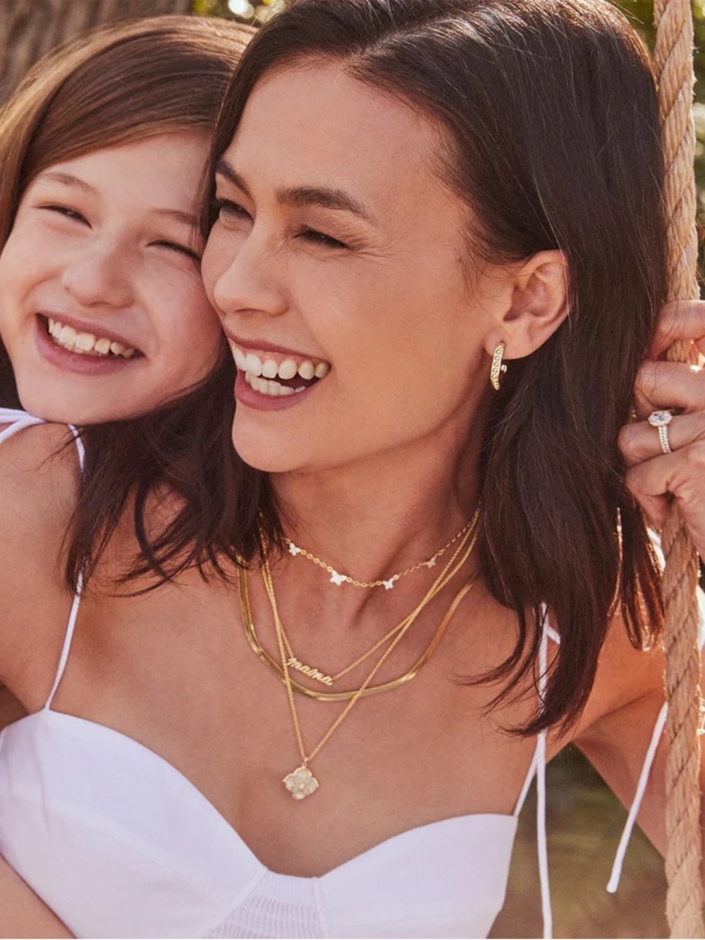 Kendra Scott Gold-Tone Floral Pendant Necklace with Opalescent White Inlay - Picture 2 of 2